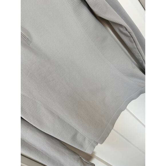 Athleta Women's Half Zip Athletic Pullover Top Activewear Icy Gray Size Small‎ - Picture 3 of 10